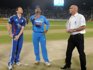 India wins toss, elects to bat against England, India elects to bat, Kochi ODI India wins toss
